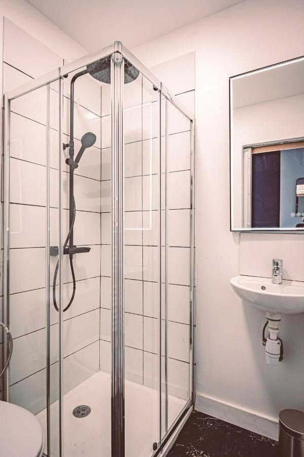 La Suite - Paisible Et A Deux Pas De La Gare Reims Exterior foto